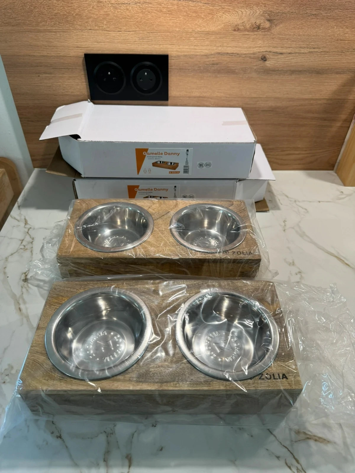 4 gamelles avec support bois croquettes eau pour petit chien 🐕 chat neuf 120ml par gamelle